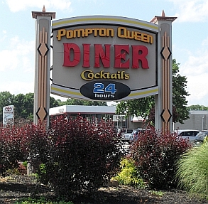Pompton Queen Diner Sign